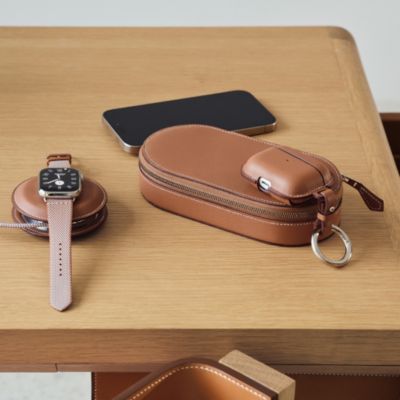 Tech accessories and leather cases | Hermès UK